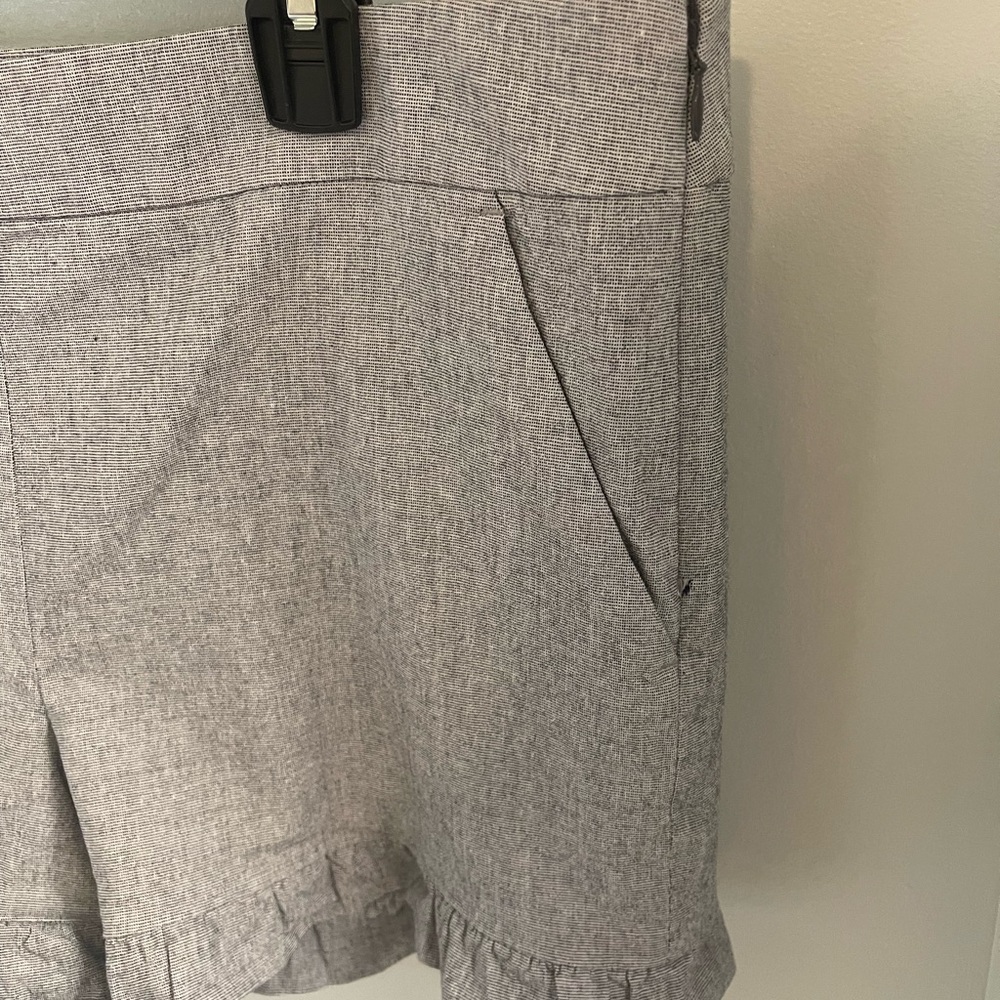 LOFT Side Zip Ruffle Shorts-12 - Picture 3 of 6